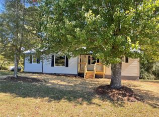 1638 Moccasin Gap Rd, Lula, GA 30554