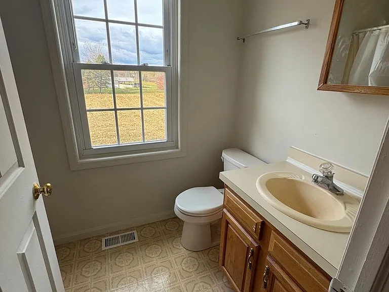 2676 Northfield Dr — Photo 14