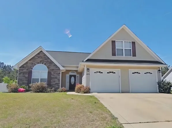 472 Collinwood Dr, Raeford, NC 28376