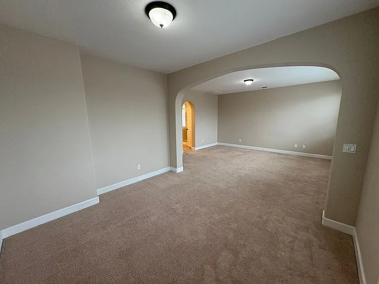 3116 W Buena Vista Ave — Photo 36