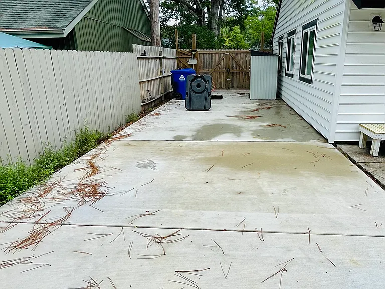 1126 Morning Glory Ct — Photo 22