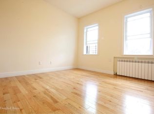 6073 55th St APT 2L, Maspeth, NY 11378