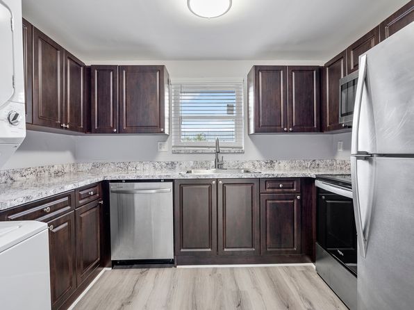 5971 NW 17th Pl, Fort Lauderdale, FL