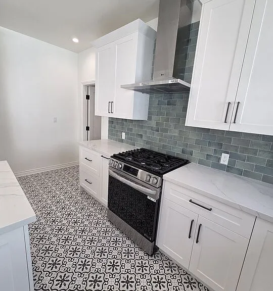 351 S Detroit St #4 — Photo 7