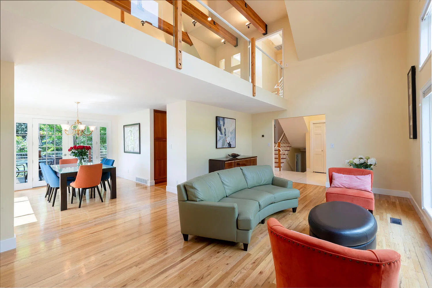 4 bed, 3.5 bath, 4200 sqft, $5,400 — Photo 4