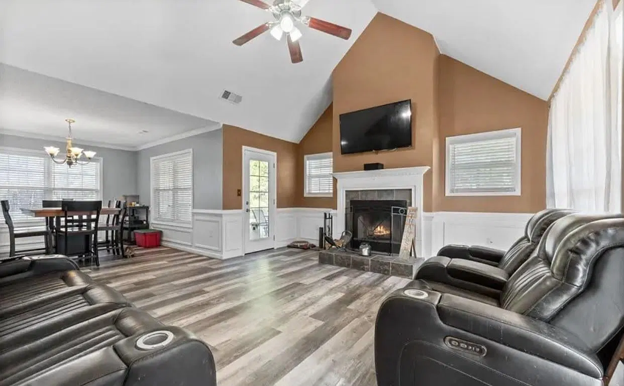 3 bed, 1761 sqft, $1,420 — Photo 3
