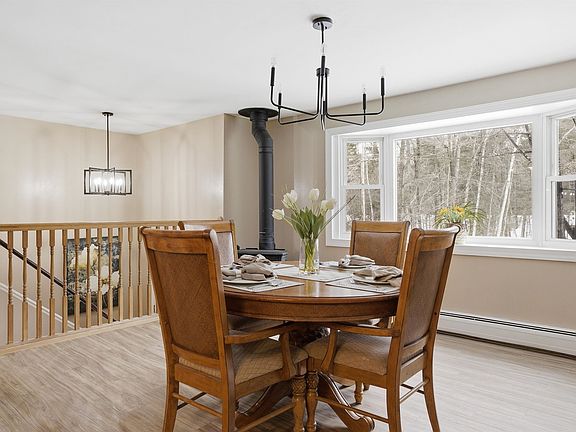 4th image of 89 Moose Club Park Road