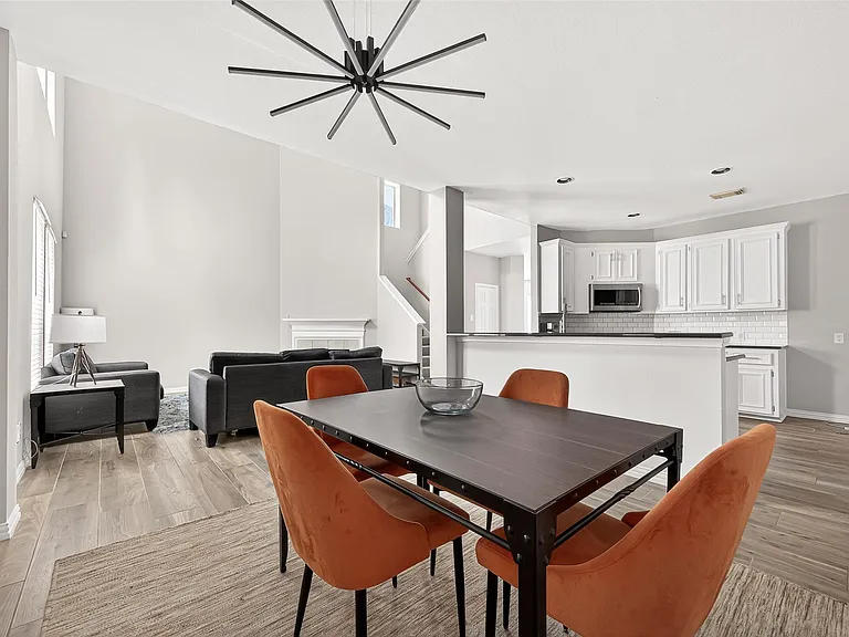 25507 Lyon Springs Ct — Photo 18