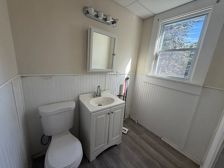 27 Oliver St — Photo 7