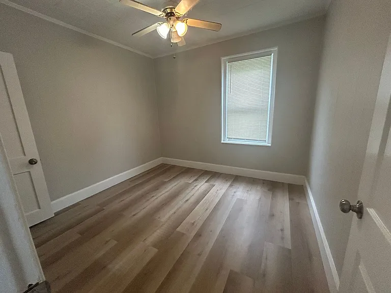 415 Main St — Photo 7