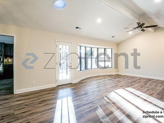 5th image of 2120 Wychwood Dr