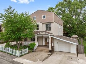 2101 Lonsdale St, Pittsburgh, PA
