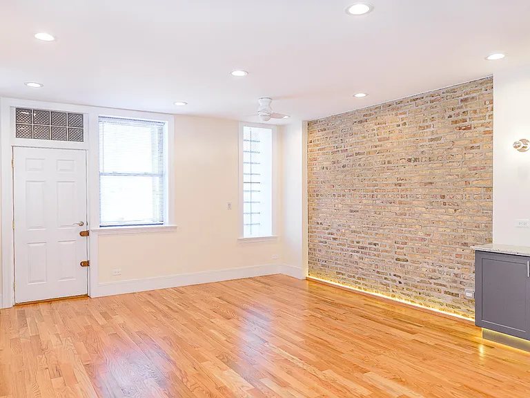 6529 N Lakewood Ave #1 — Photo 7