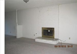 4th image of 25041 Gentian Ave