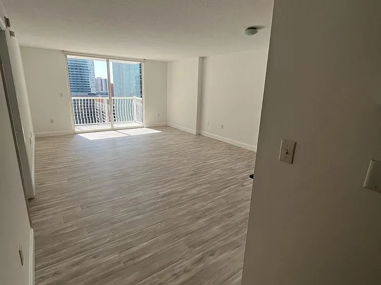 1200 Brickell Bay Dr #2621 — Photo 1