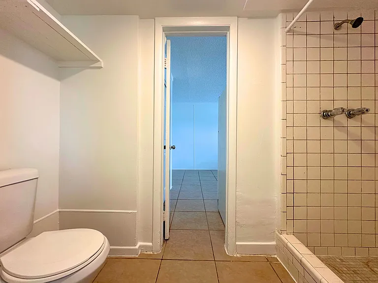 4611 South Congress Ave — Photo 8
