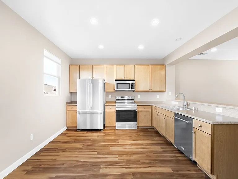 13543 E Longview Ave — Photo 3
