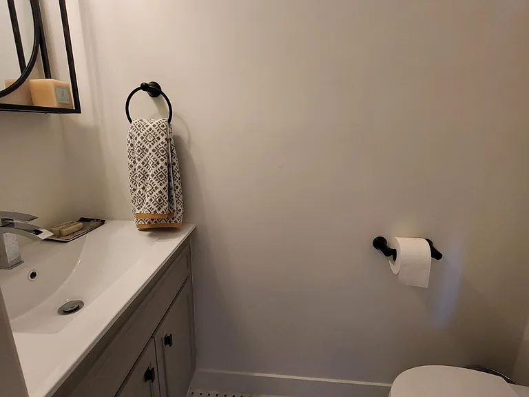876 Santa Barbara Rd — Photo 20