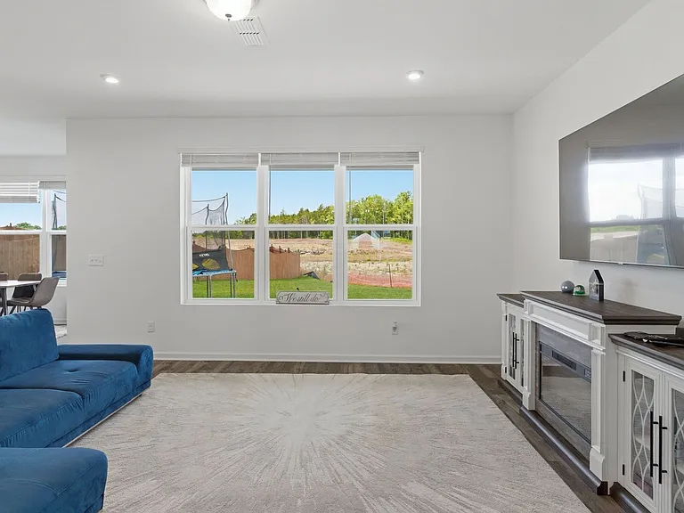 1306 Harmony Hill Ln — Photo 10