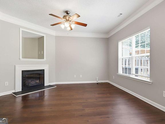 4th image of 228 Polo Ln