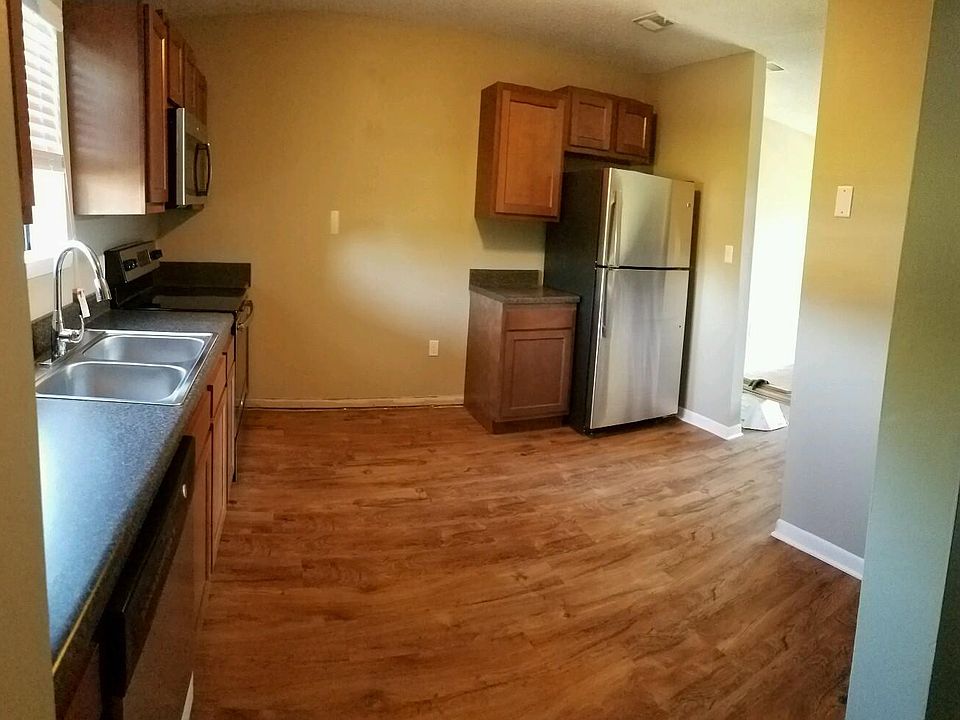 DEER WOOD APARTMENTS 560 E Main St Statesboro GA Zillow