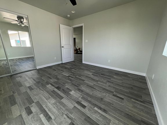 4th image of 4250 Eugene St #1/2