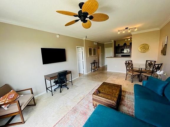 4th image of 580 S Sapodilla Ave APT 304