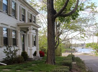 156 Harbor St, Branford, CT 06405