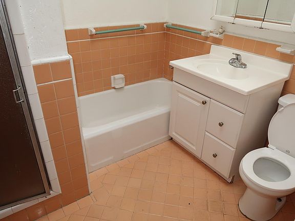 5th image of 2674 Alemany Blvd