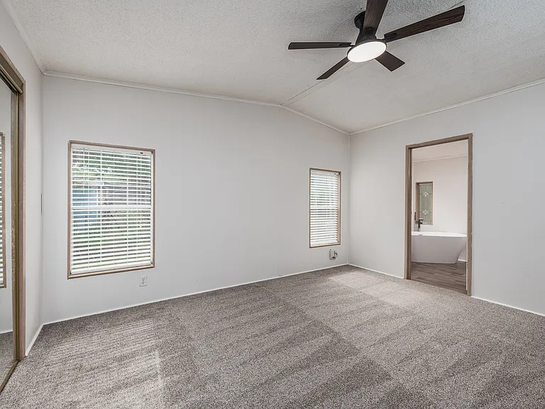 6226 Florence St — Photo 20