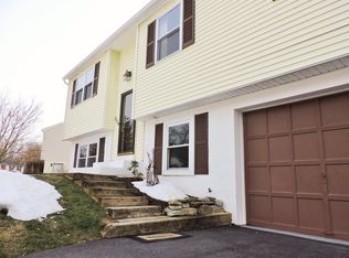 253 Park Dr, Downingtown, PA