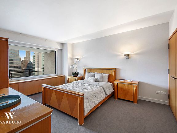 4th image of 1084 2nd Ave #39C