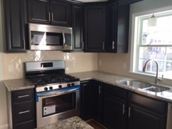 3rd image of 25 E Britannia St
