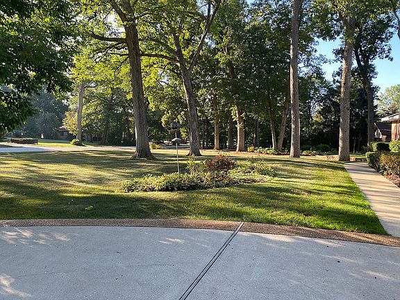 3rd image of 38600 N Shagbark Ln