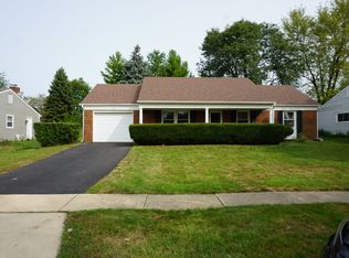 1616 Cambourne Ln, Schaumburg, IL 60194