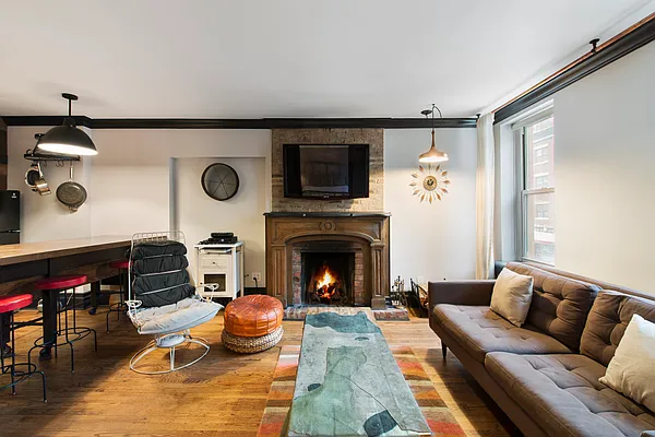 Sold by Compass | media 5