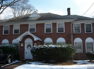 66 Demarest Ave APT 2, River Vale, NJ 07675