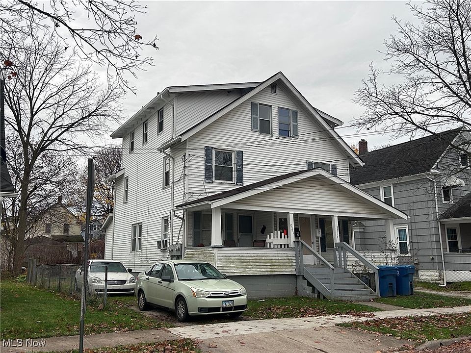 2nd image of 2313 19th St SW