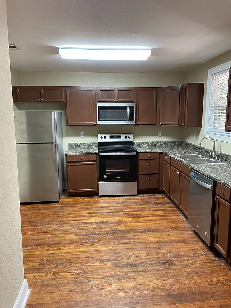 Renovated 4 Bedroom Home Close to FSU for August 2027!! — Photo 4