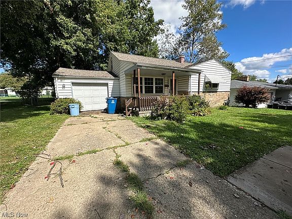 2nd image of 3898 Cumberland Dr