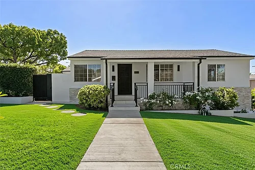 536 Hampton Rd Photo 1