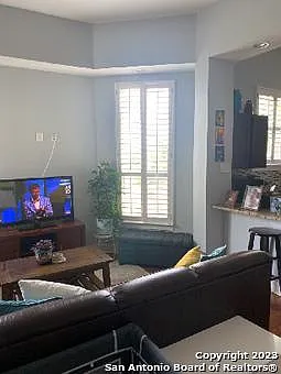 2 bed, 2.0 bath, 2804 sqft, $1,250 — Photo 4