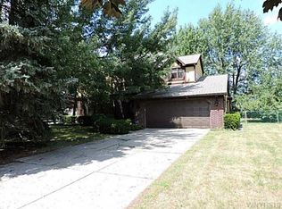 88 Woodshire N, Getzville, NY