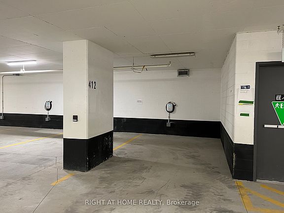 5th image of 7890 Jane St #3107