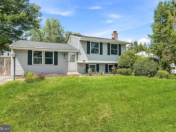 2nd image of 19110 Dowden Cir