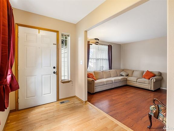 5th image of 15312 88th Avenue Ct E