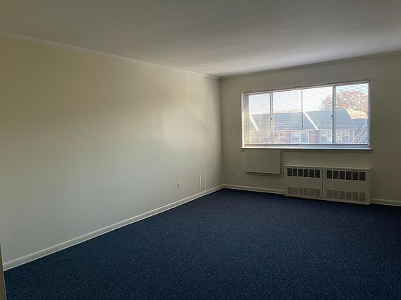 4th image of 47-43 59th St Floor 3