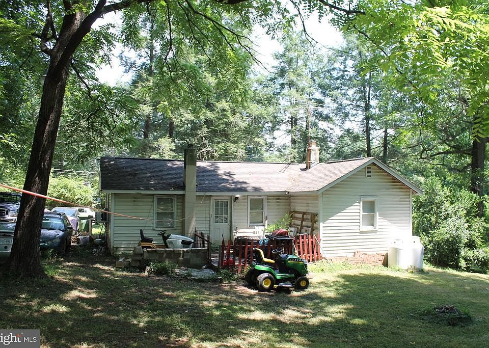 2nd image of 7751 Oak St