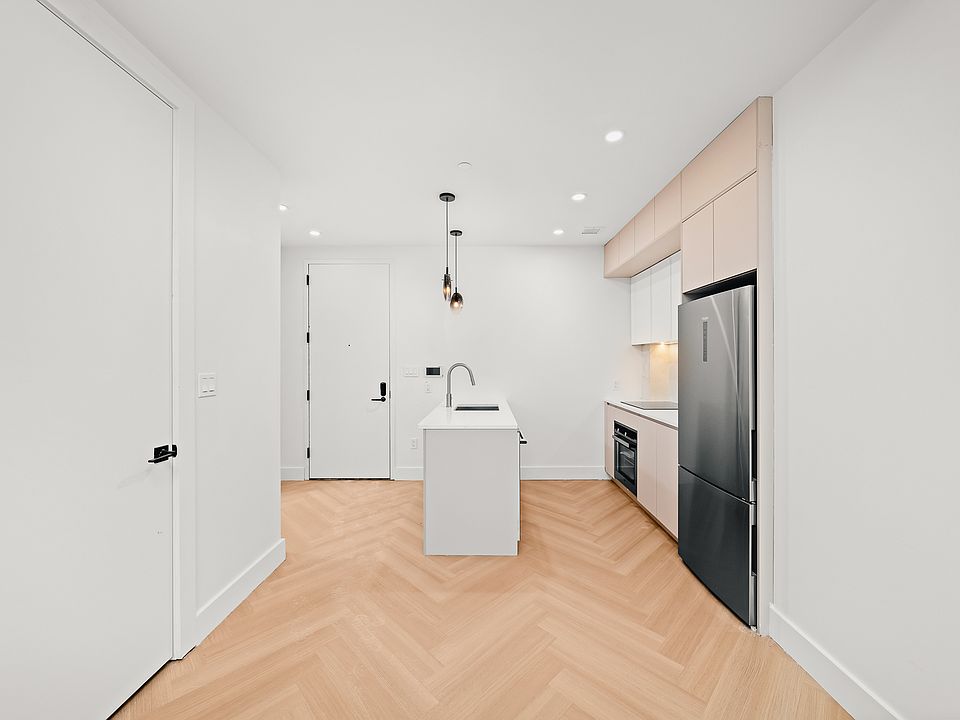 1st image of 34-16 38th St #3205