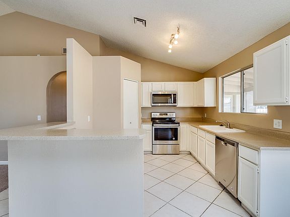 4th image of 10016 W Calle Encorvada